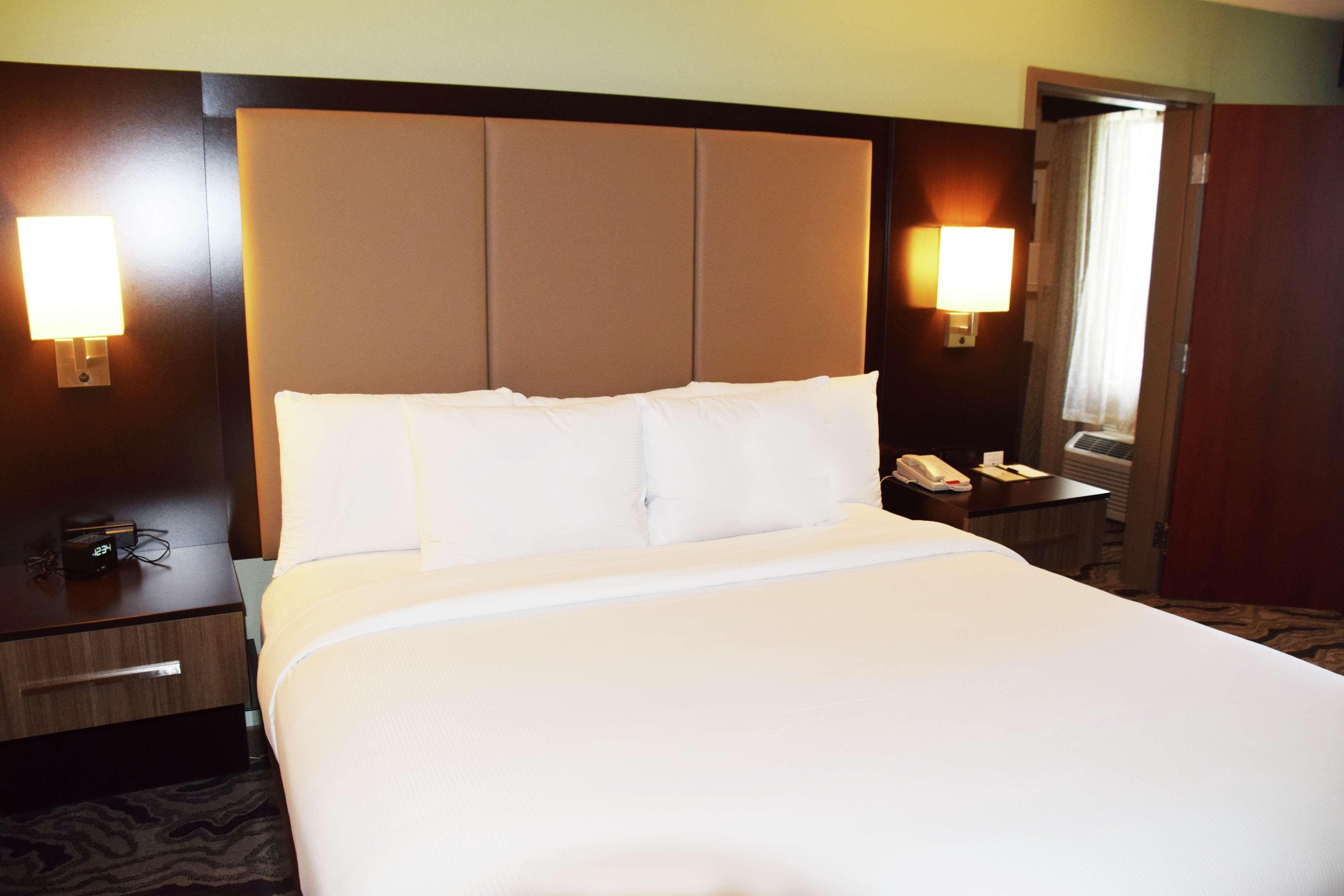 Doubletree By Hilton Montgomery Downtown Zewnętrze zdjęcie